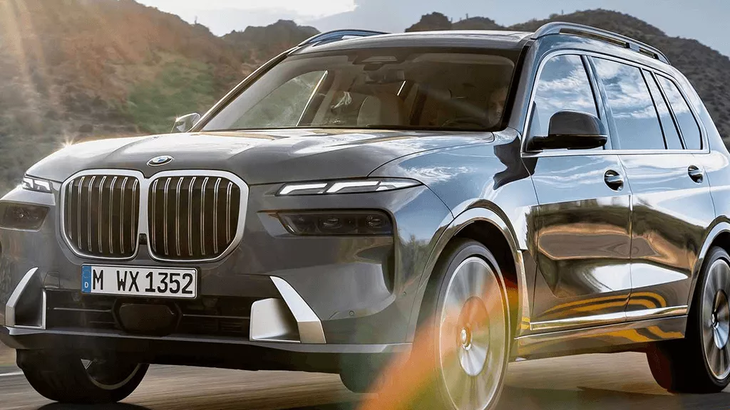 Yeni BMW X7 Tanıtıldı: İşte Yenilenen X7’nin Özellikleri!