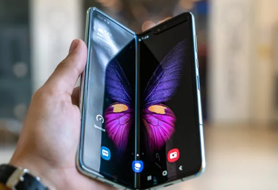 Samsung'un Yeni Katlanabilir Telefonlarına İlgi Azaldı: Satış Rakamları Oldukça Düşük!