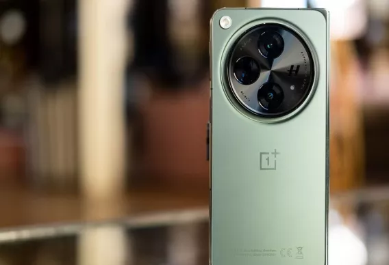 OnePlus Open 2 Ortaya Çıktı: Büyük Bataryayla Geliyor!