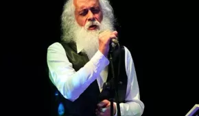 Şarkıcı Suavi