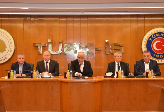 Türk-İş Asgari Ücret Teklifi 2025: 29 Bin 583 TL Olacak mı? İşçi Tarafının Talepleri ve Görüşmelerin Son Durumu