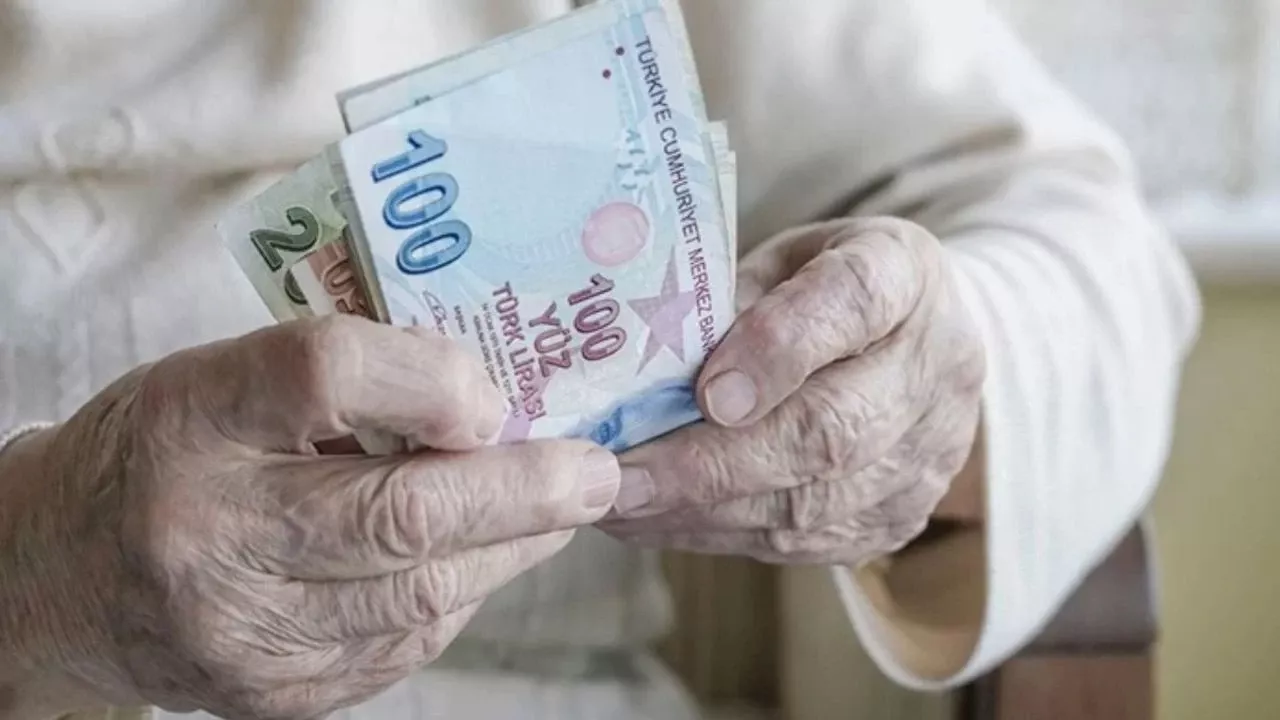 2025 Emekli Bayram İkramiyesi Ne Kadar Olacak? Zam Gelecek mi?