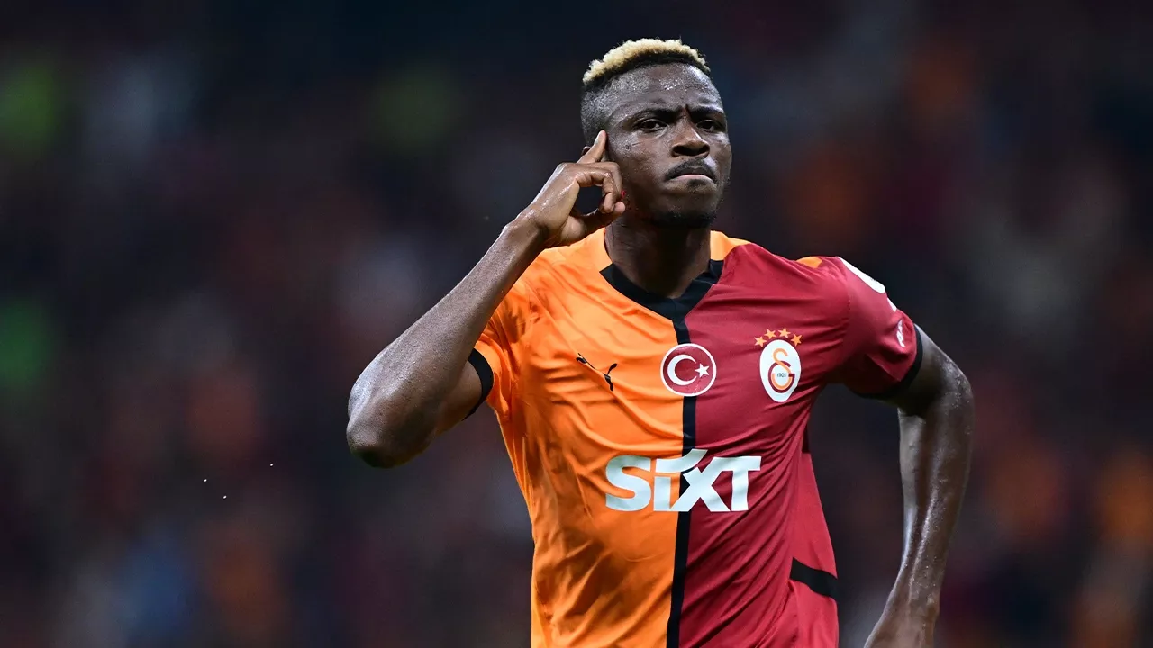 Victor Osimhen Muhabirlere Saldırdı mı? Tartışmalı Gece Gündeme Damga Vurdu